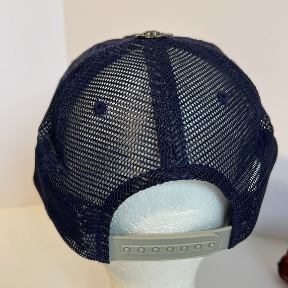 Ed Hardy Vintage Unisex Embroidered Snap Back Trucker Cap - Picture 7 of 12